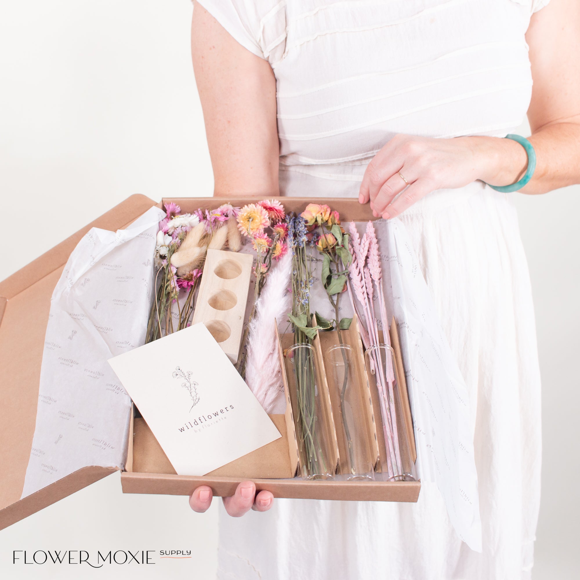 Pink Dried Flower Bud Vase Set