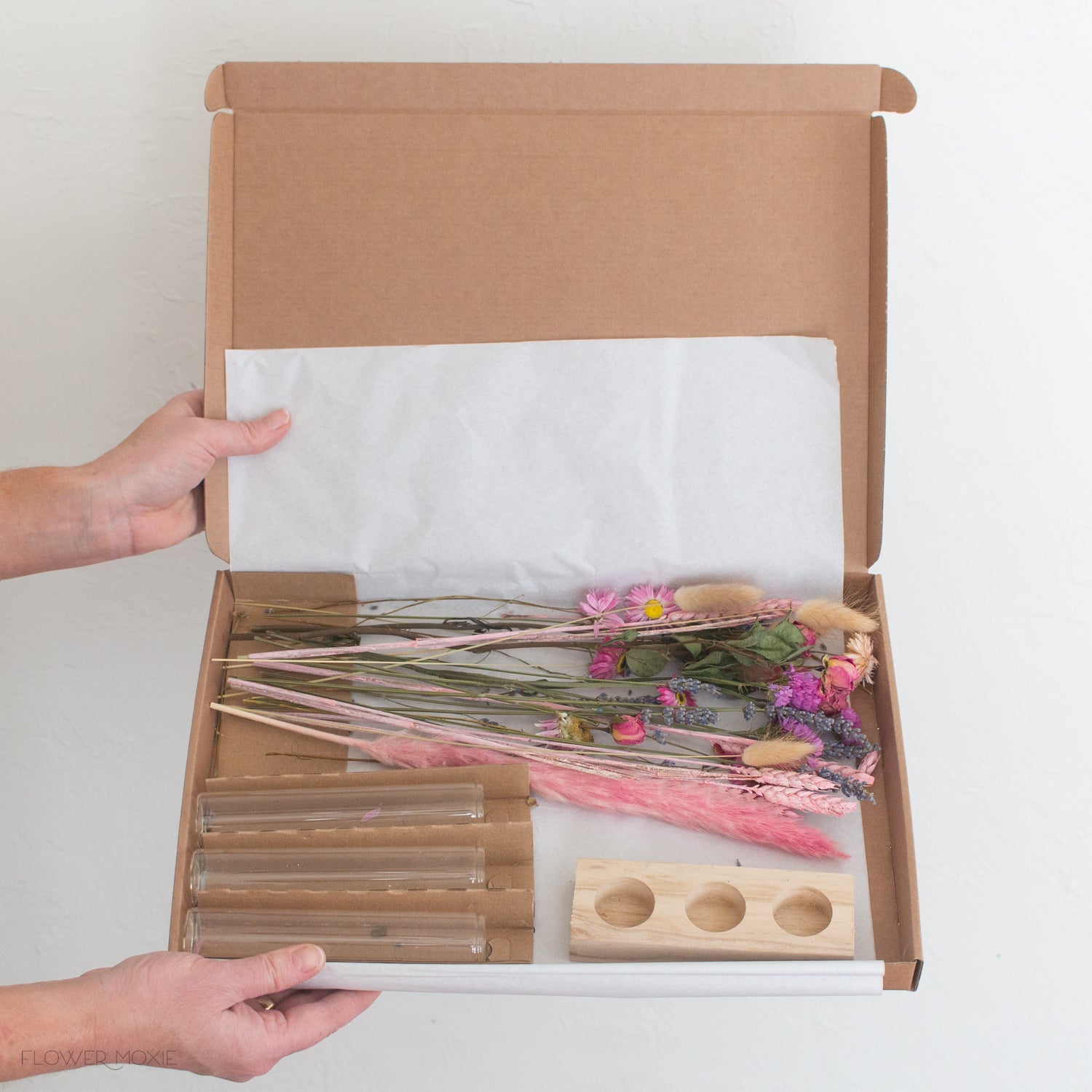 Pink Dried Flower Bud Vase Set