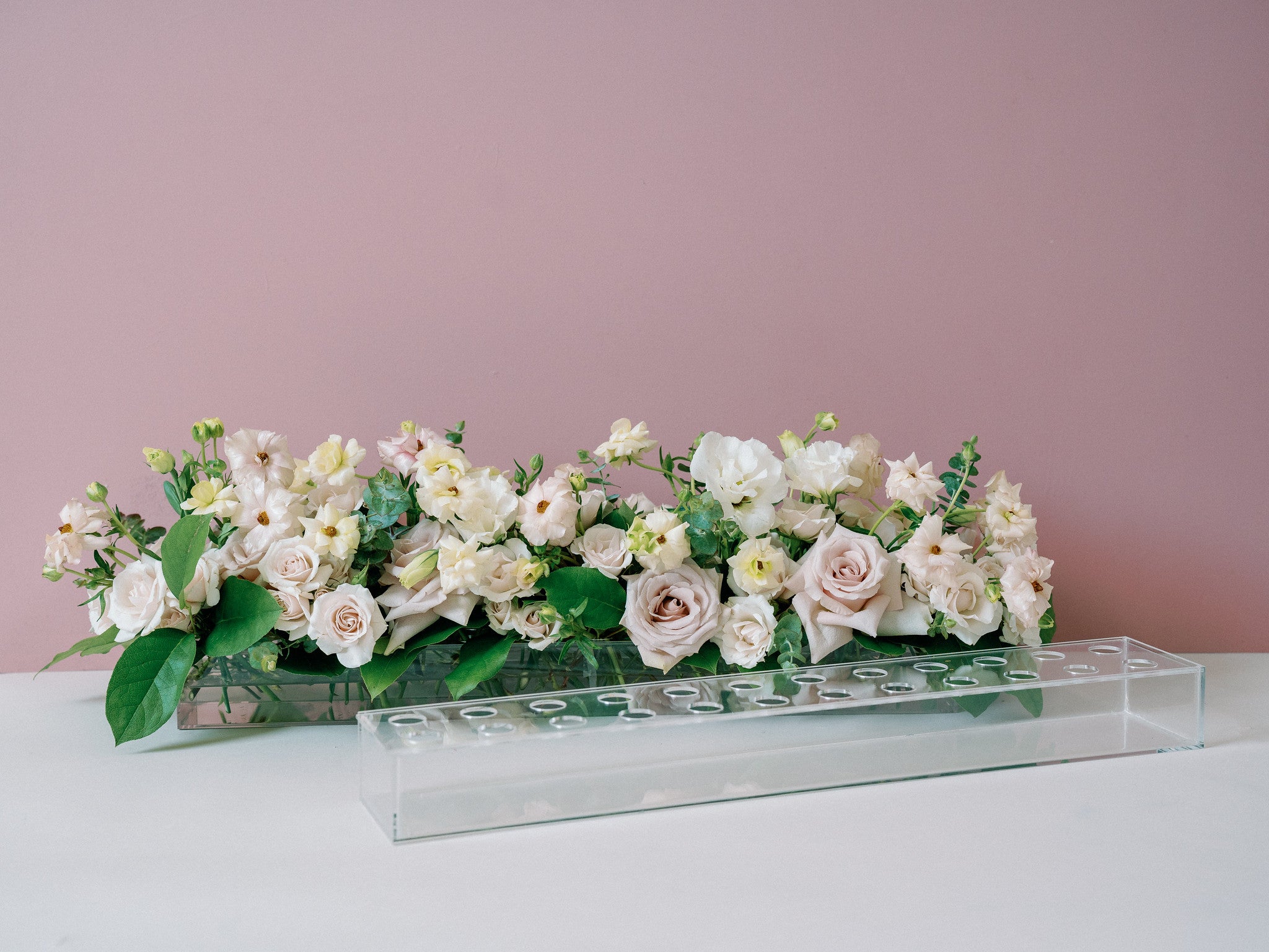 White Decor Bridal Bouquet Holders Artificial Flowers Boquette Bride  Bouquets Receptacle